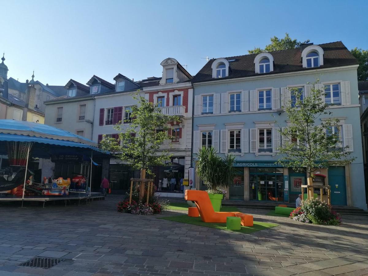 شقة Montbéliard  في Le Petit Velotte - Un Cocon En Coeur De Ville المظهر الخارجي الصورة